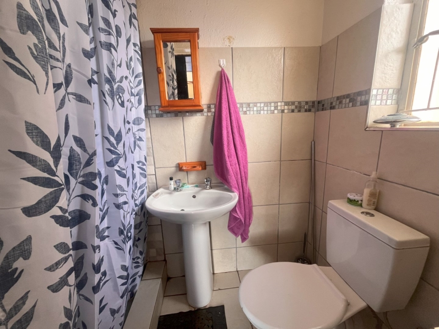 4 Bedroom Property for Sale in Pellissier Free State